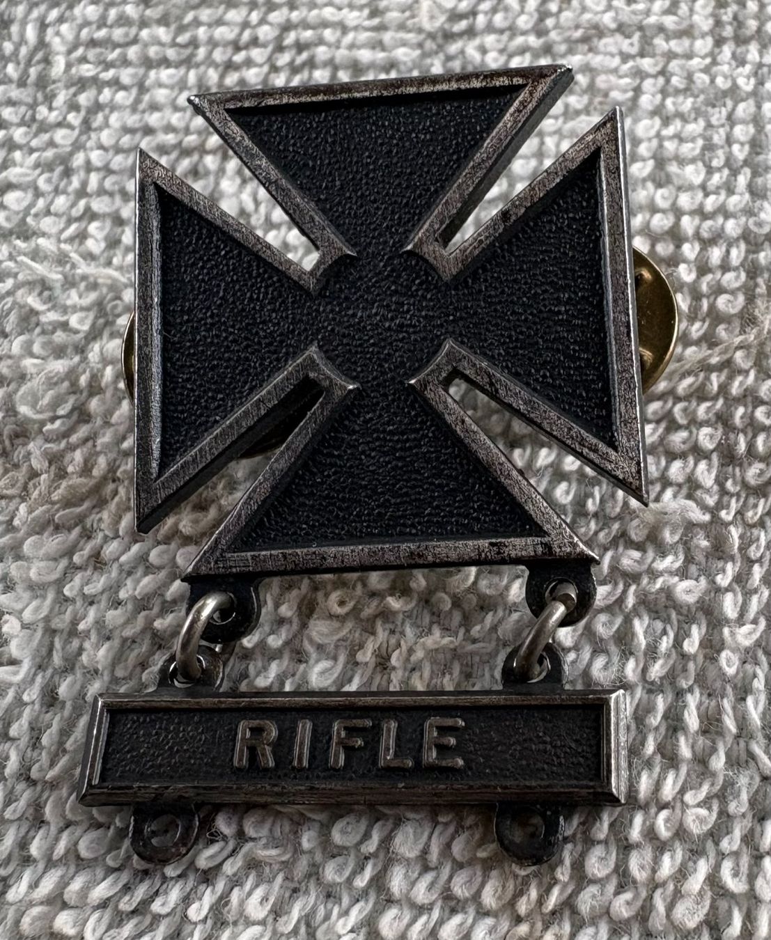 Placchette & Badge: PIN – Usato da Ostermundigen venduto da crazy-horse-1840