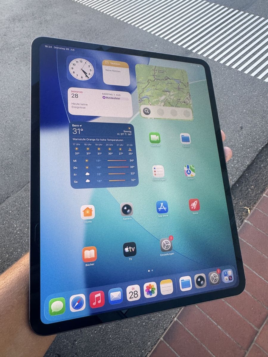 Apple Tablet PC: iPad Pro (13 Zoll, M4) – Gebraucht aus Bern von Picatcho