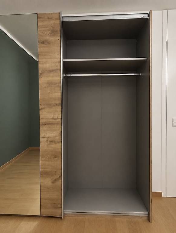 Armadi: Kleiderschrank – Usato da Bern venduto da isa.grau 2