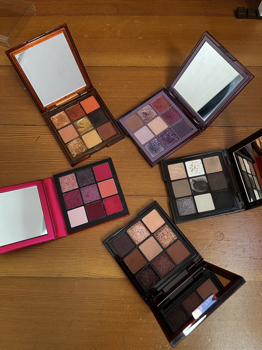 Huda Beauty Make-up: Huda Beauty Eyeshadow and 3D Highlighter Mega Bundle! – Usato da Aarau venduto da kailing12 2