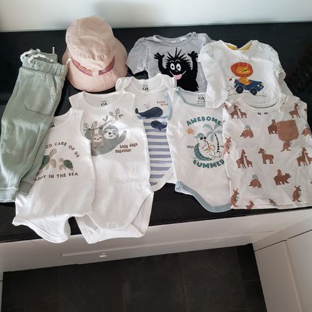 Kinderkleider für Jungen, Grösse 86