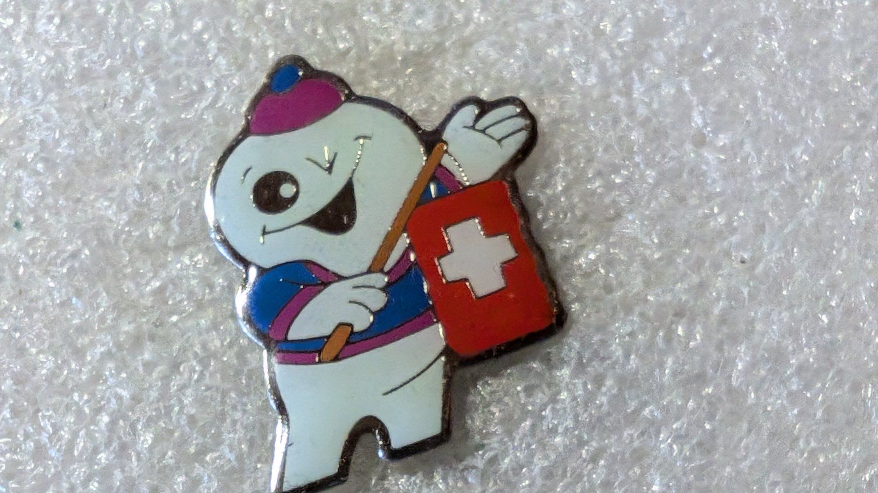 Placchette & Badge: Ansteckpin 223: Maga Bio – Usato da Oppligen venduto da Pin-Fall-Shop