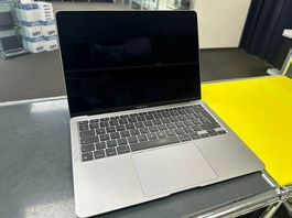 Macbook Air 13 2020 M1 8GB 256GB DEFEKT