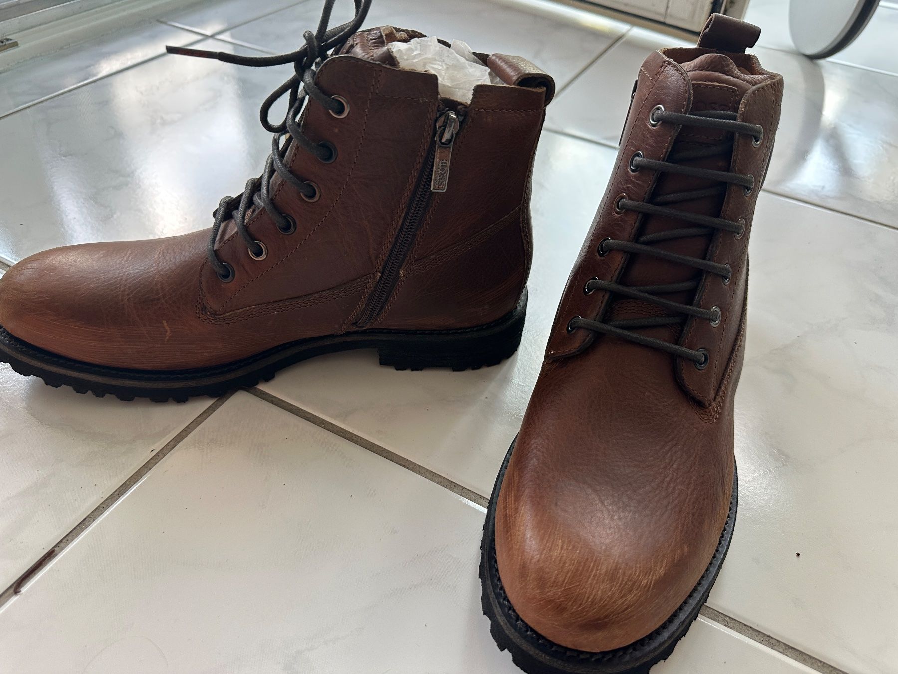 Hugo Boss Chaussures hommes: BOSS STIFFEL – D'occasion à Neunkirch par internet-shop 1