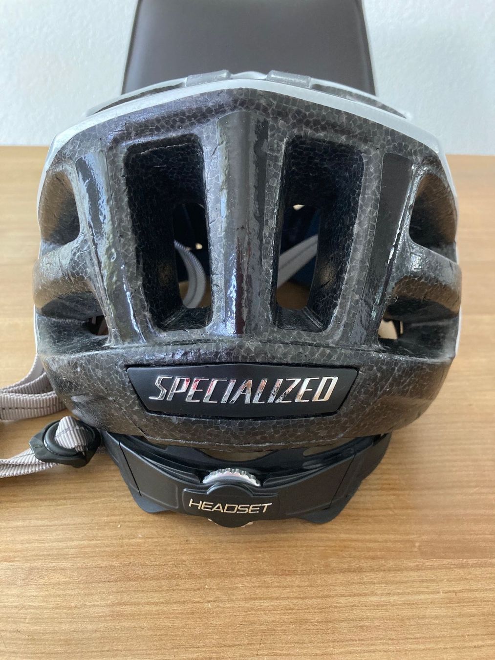 Caschi: Damen Velohelm Spezialized 50-58 cm – Usato da Fehraltorf venduto da mayalotto 4