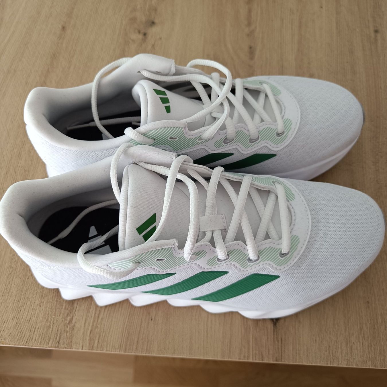 Adidas Herrenschuhe: Adidas Laufschuh Performance weiss – Gebraucht aus Niederwangen BE von jofr19 3