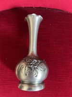 1 vase en étain 20 cm selon photos