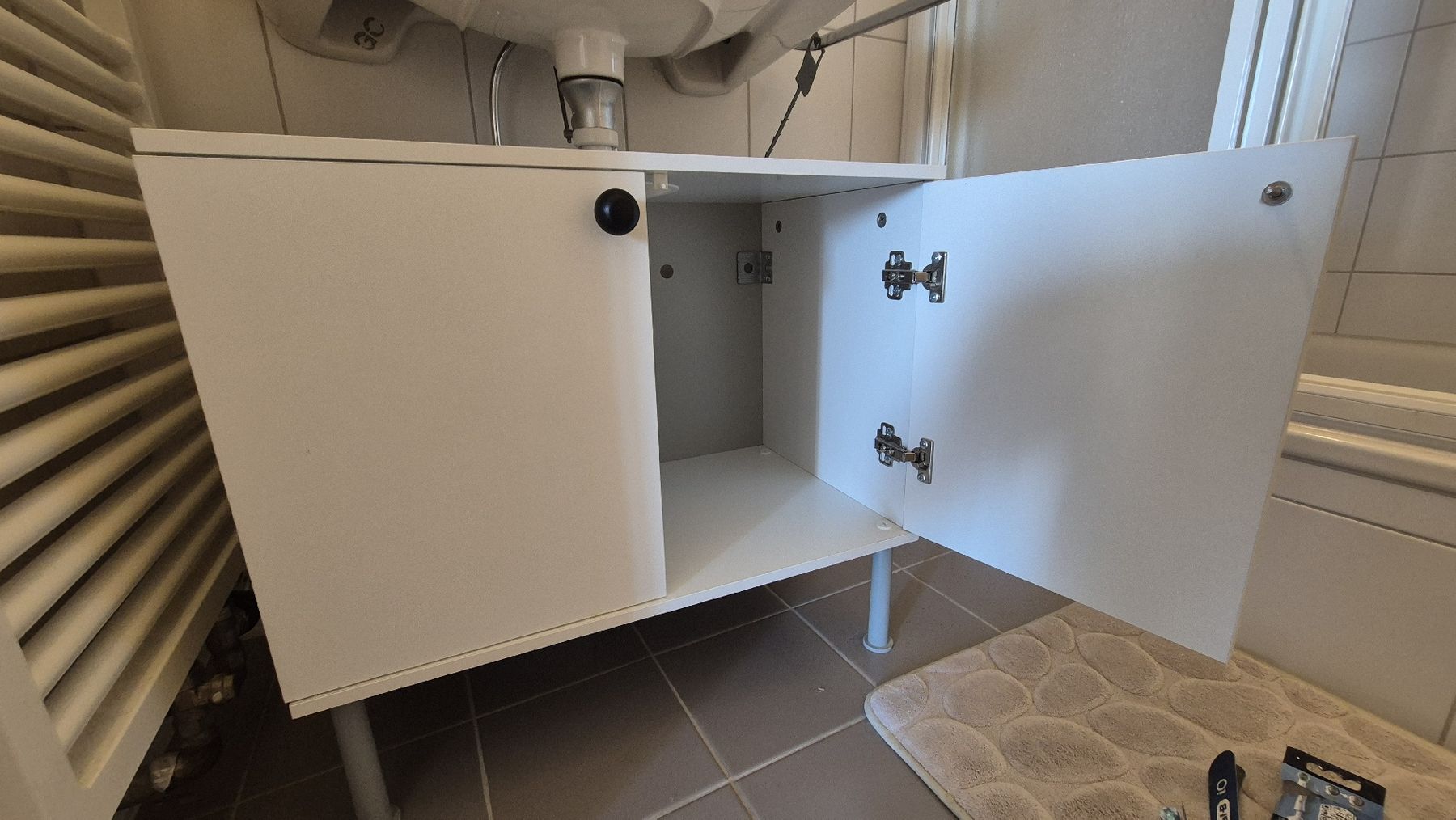 Kommoden: Bathroom Sink Cabinet White Used Condition – Gebraucht aus Zürich von ManuelMB 2