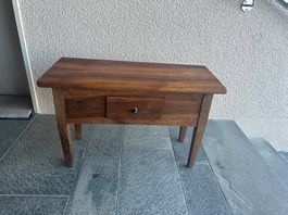 Holzbank mit Schublade