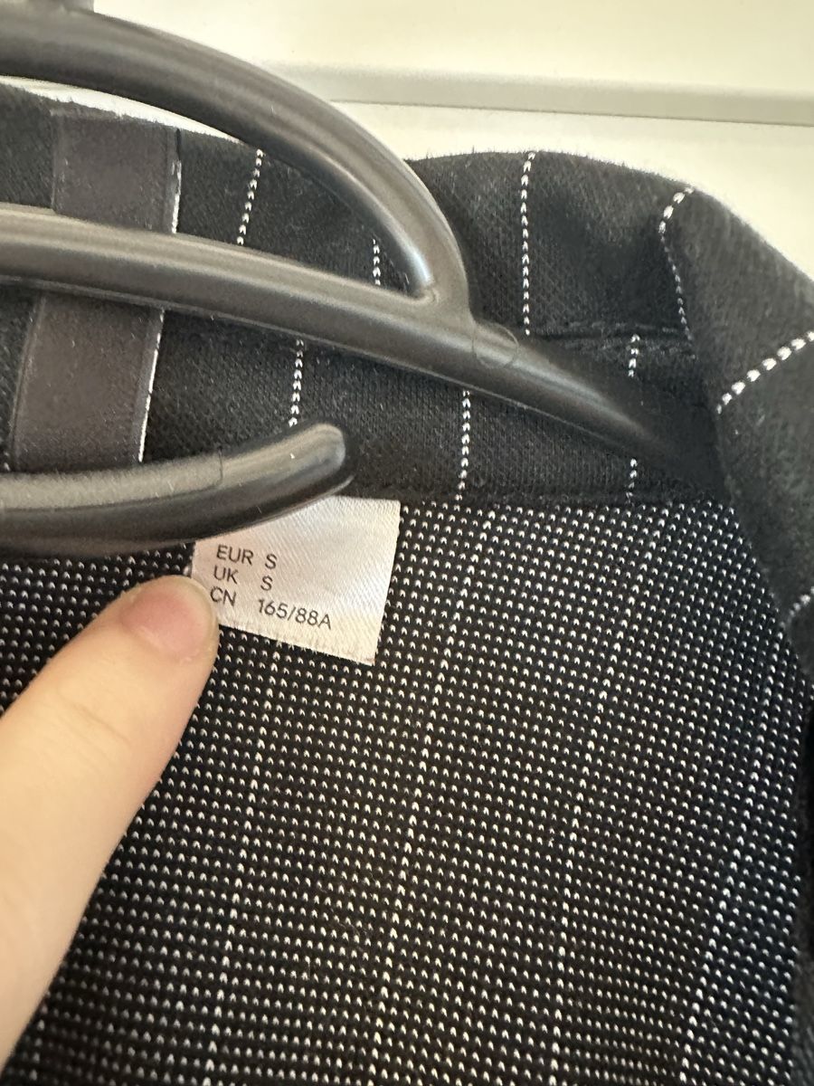 H&M Giacche: Blazer gestreift – Usato da Adlikon venduto da Chbu84 1