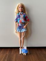 Barbie Puppe mit Blumen-Outfit und Hut neuwertig
