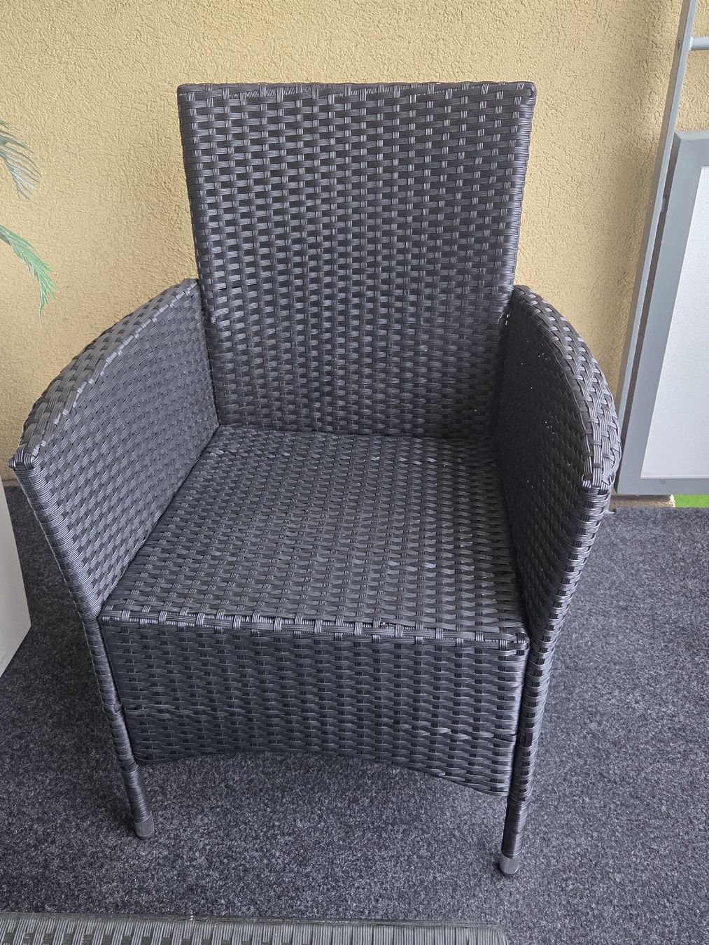 Set di tavolo e panche: 4-teiliges Garten/ Balkon lounge – Usato da Luzern venduto da asmele2 1