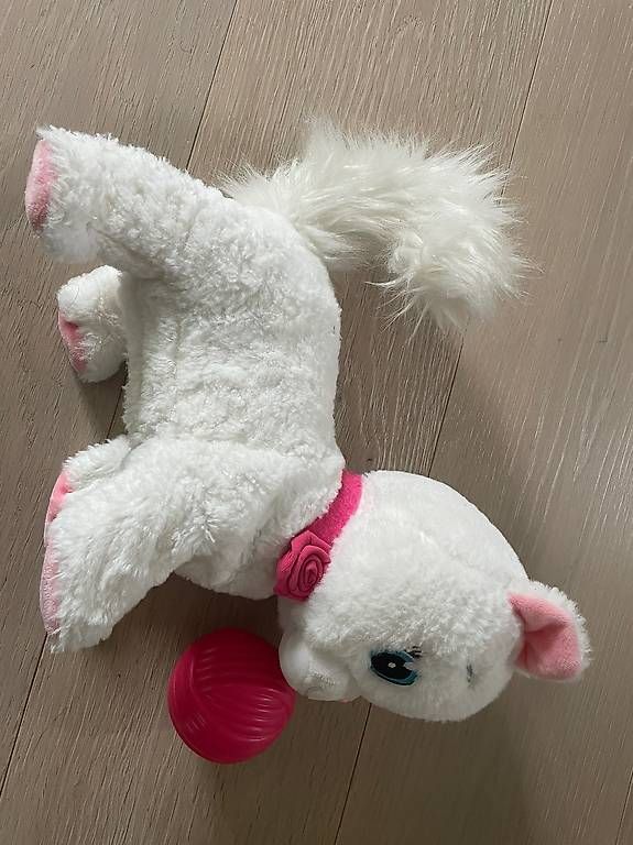 Jouets: furreal Katze mit Ball – D'occasion à Weite par POster9476 2
