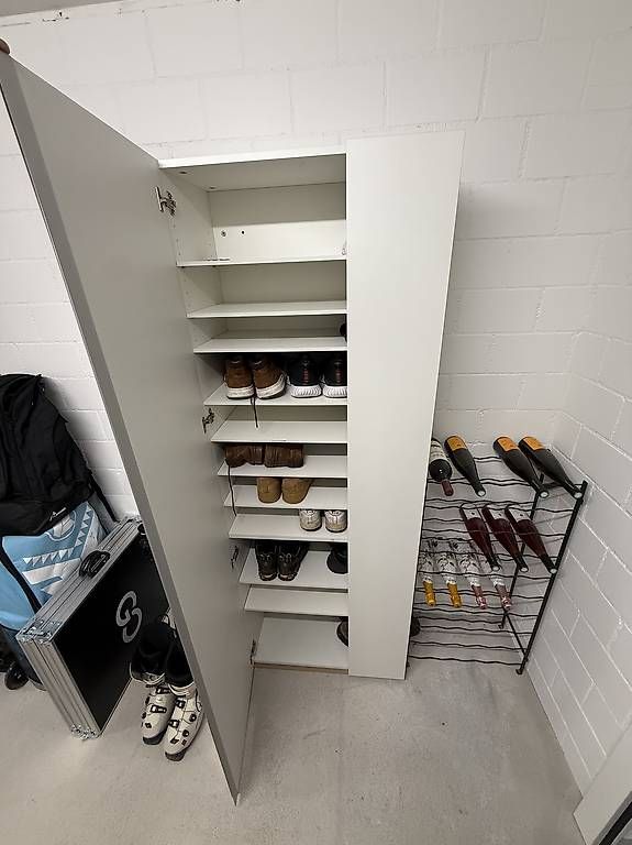 Armadi: Schuhschrank mit Spiegel – Nuovo e nell'imballaggio originale da Ennetbürgen venduto da Gian_Lohri 2