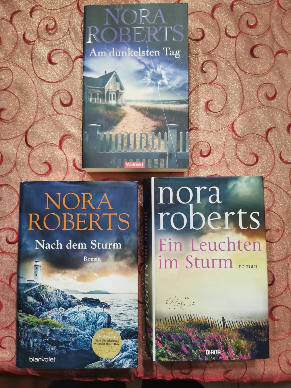 Bücher: Nora Roberts, 3 Romane "1315" – Gebraucht aus Kölliken von mar5742