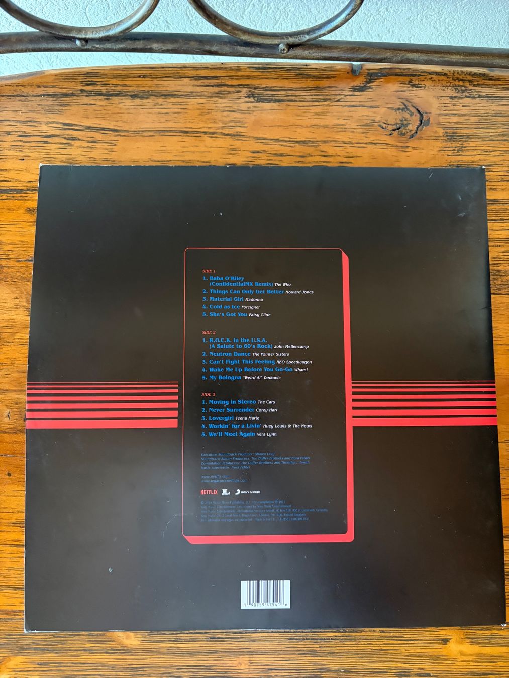 Schallplatten: Lot Strangers Things – Gebraucht aus Martigny von Sessalie 2
