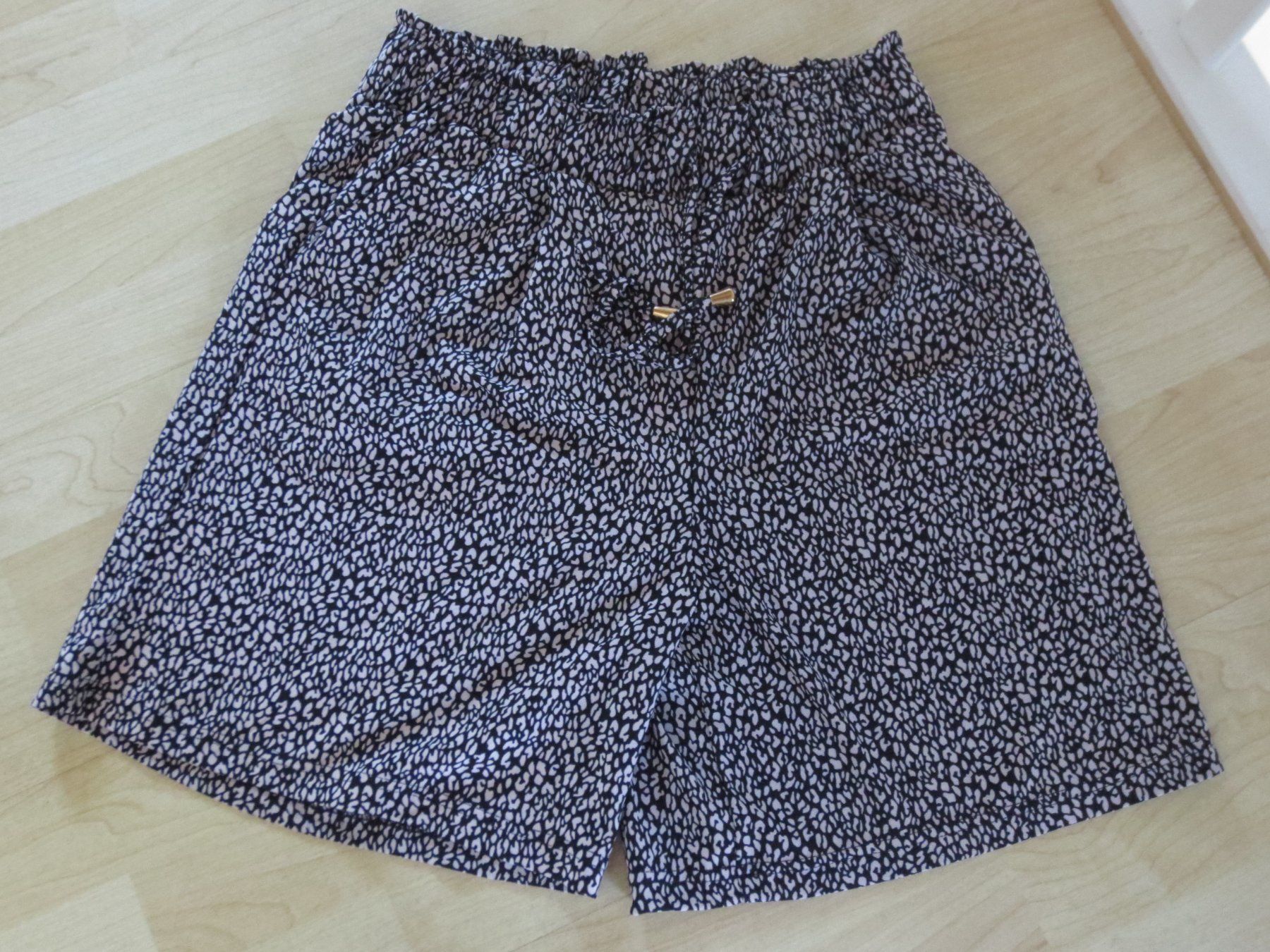 Pantaloni: Hose Kurz – Usato da Horgen venduto da hkek01 2