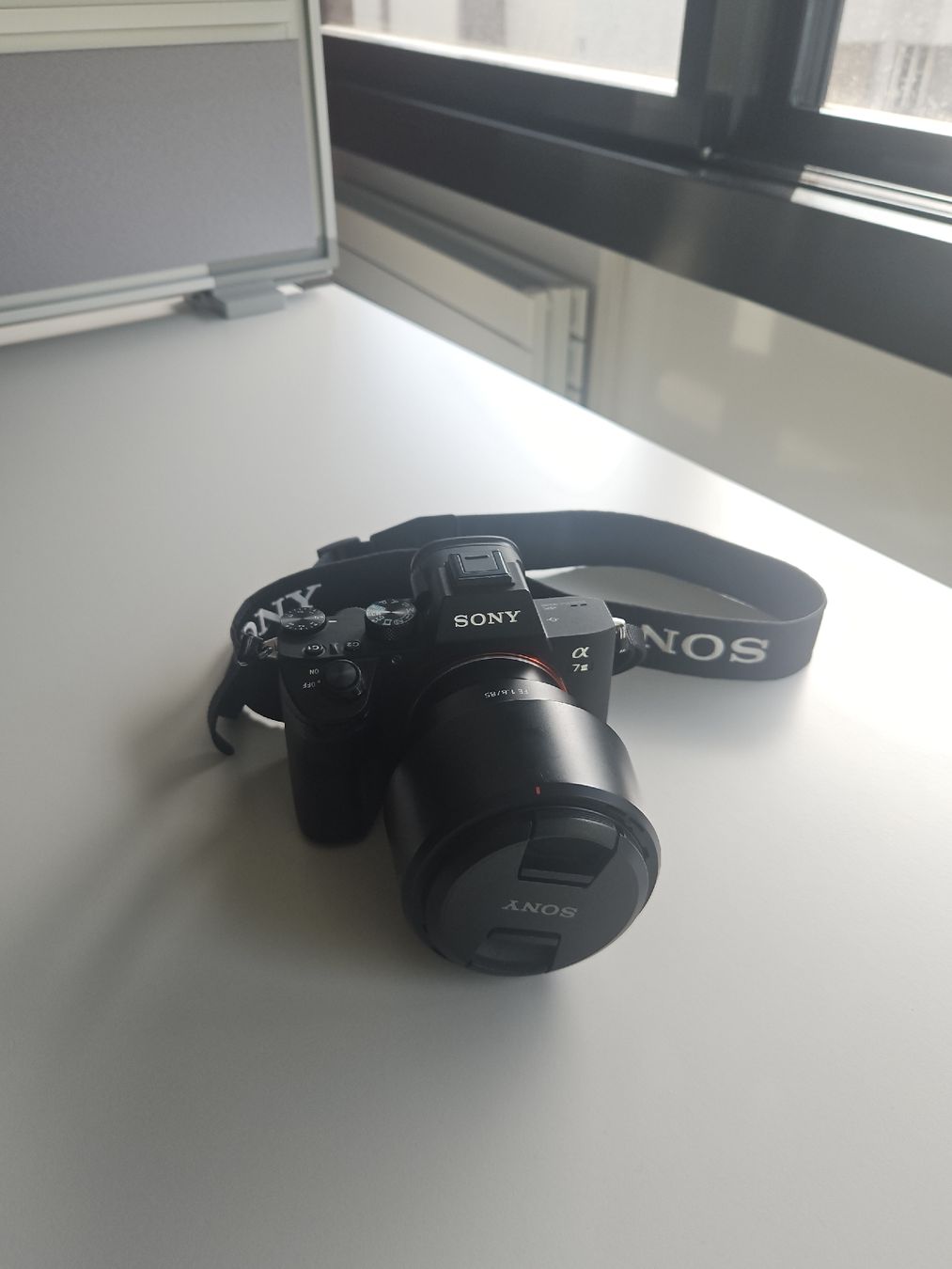Sony Fotocamera: Sony Alpha 7 III Kamera + 3 Objektiven – Usato da Binningen venduto da cla_8shj 1