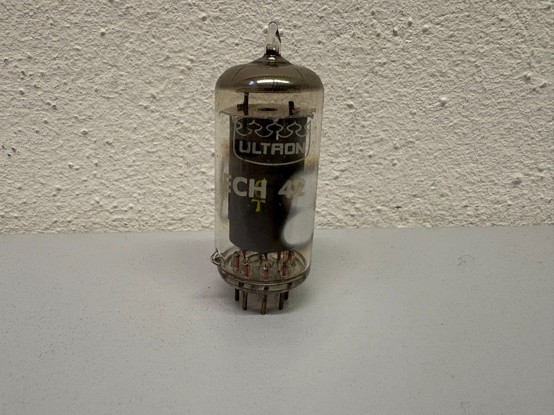 Componenti elettronici: Ultron ECH 42 – Usato da Hochdorf venduto da av-electronics 1