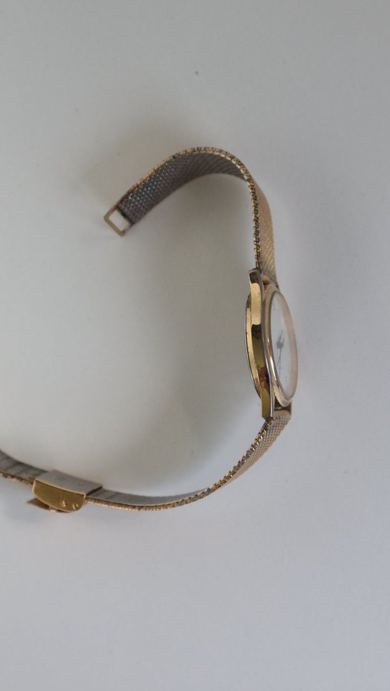 Orologi: Damen Uhr  läuft  mit Garantie – Usato da Willisau venduto da flabastian 6