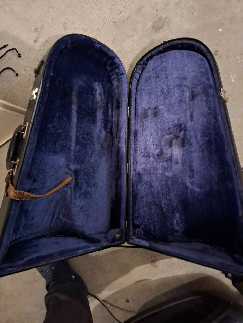 Strumenti musicali: Euphonium Hart-Koffer - Vintage Look! – Usato da Münchenbuchsee venduto da Twertor 1