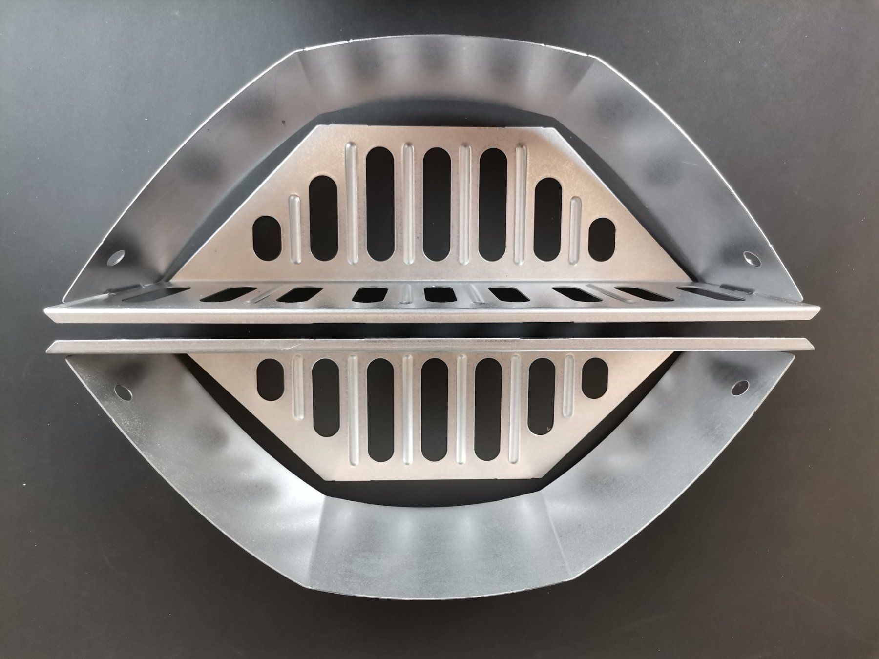 Weber Bracieri: WEBER Holzkohlekörbe 2 Stück – Nuovo e nell'imballaggio originale da Schaffhausen venduto da Restwert_SH 2