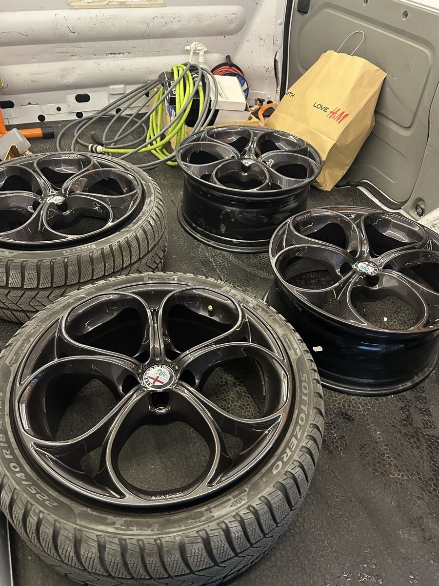 Alfa Romeo Pneumatici & Ruote complete: Cerchi Alfa Romeo 8x18 – Usato da Pregassona venduto da Della.Badia 1
