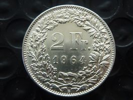 2 Fr. 1964  unz. / stgl.