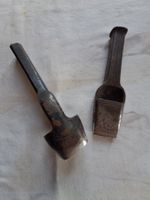 2 alte Henkellocheisen