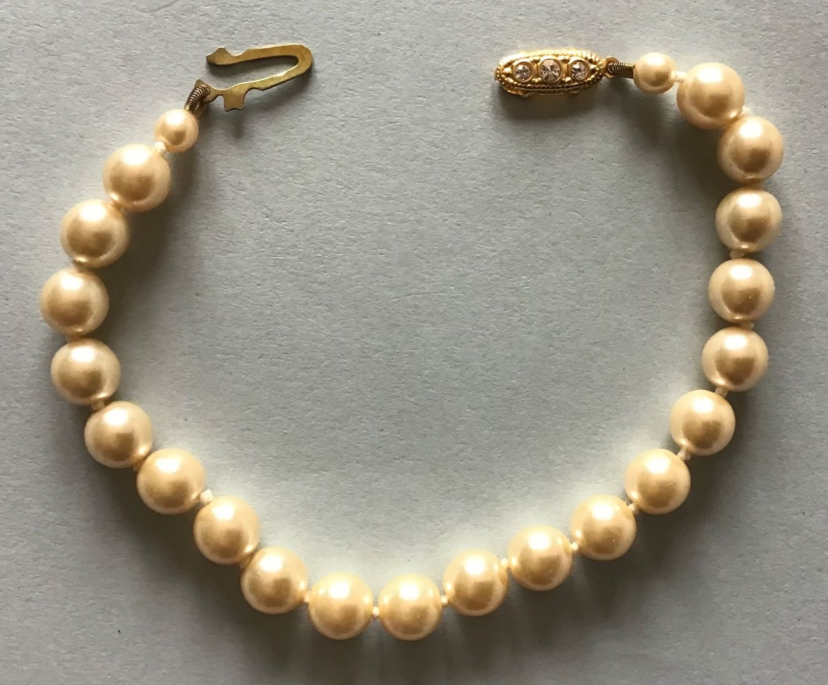 Perle (finte): Perlen Armband mit Sicherheitsverschluss – Nuovo (secondo la descrizione) da Bubendorf venduto da Alpenheidi 2