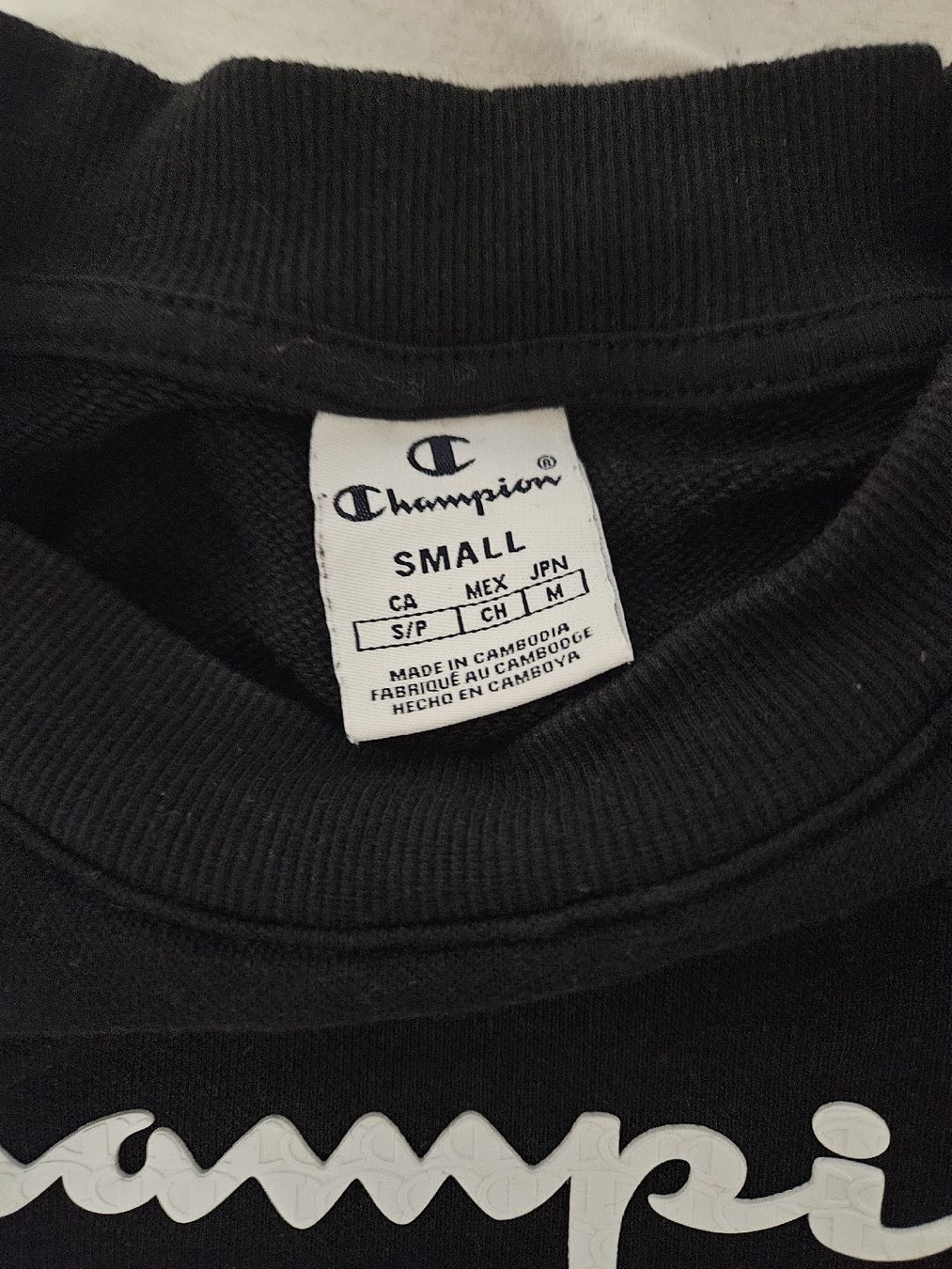 Champion Pullover & Sweatshirts: Pullover Champion, Schwarz, Grösse S, Top Zustand! – Gebraucht aus Abtwil AG von Ayline.a8 1