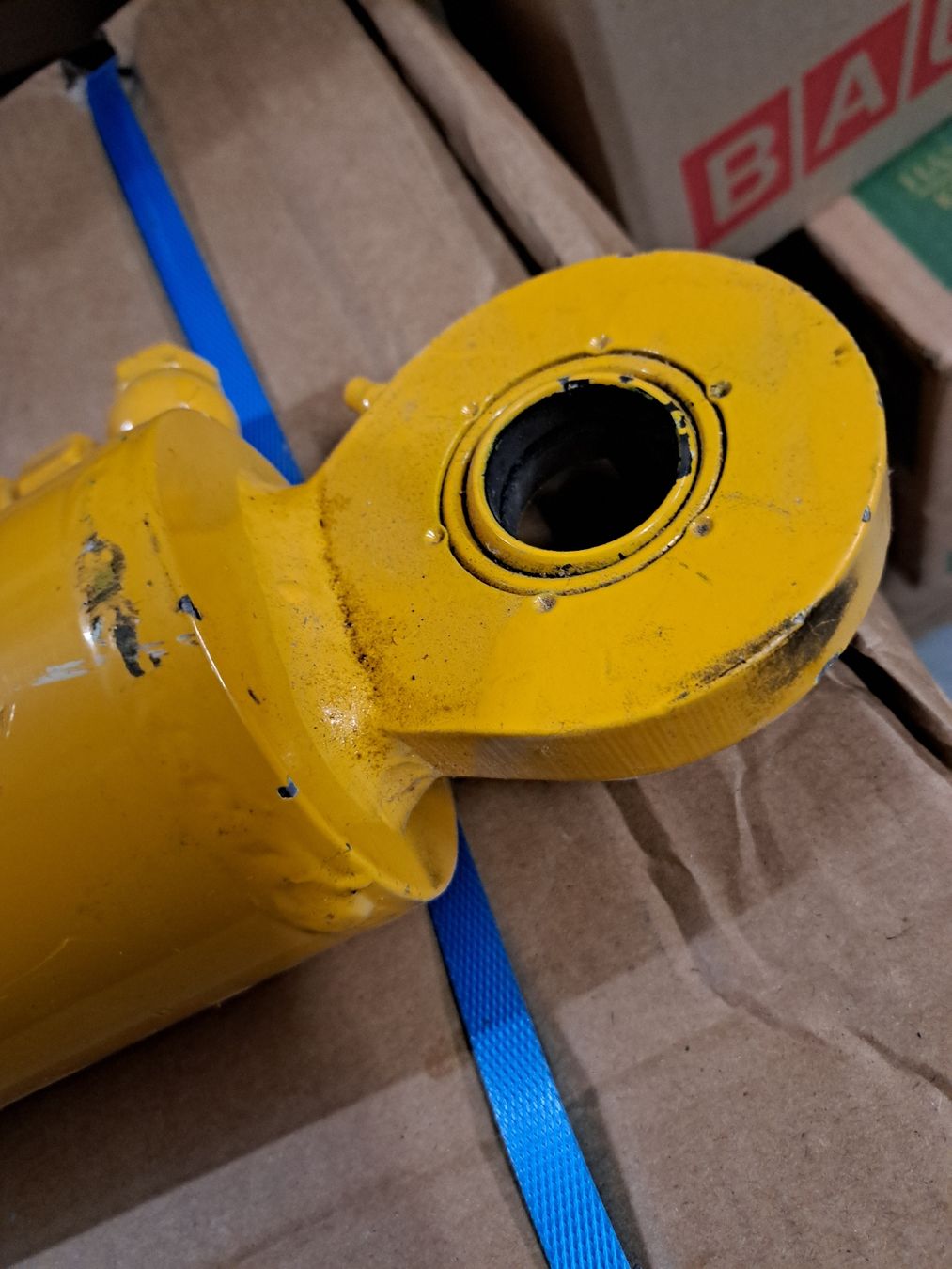 Altri prodotti elettronici: Hydraulikzylinder neuwertig mit Ventilblock – Usato da Grossdietwil venduto da hufi10 3