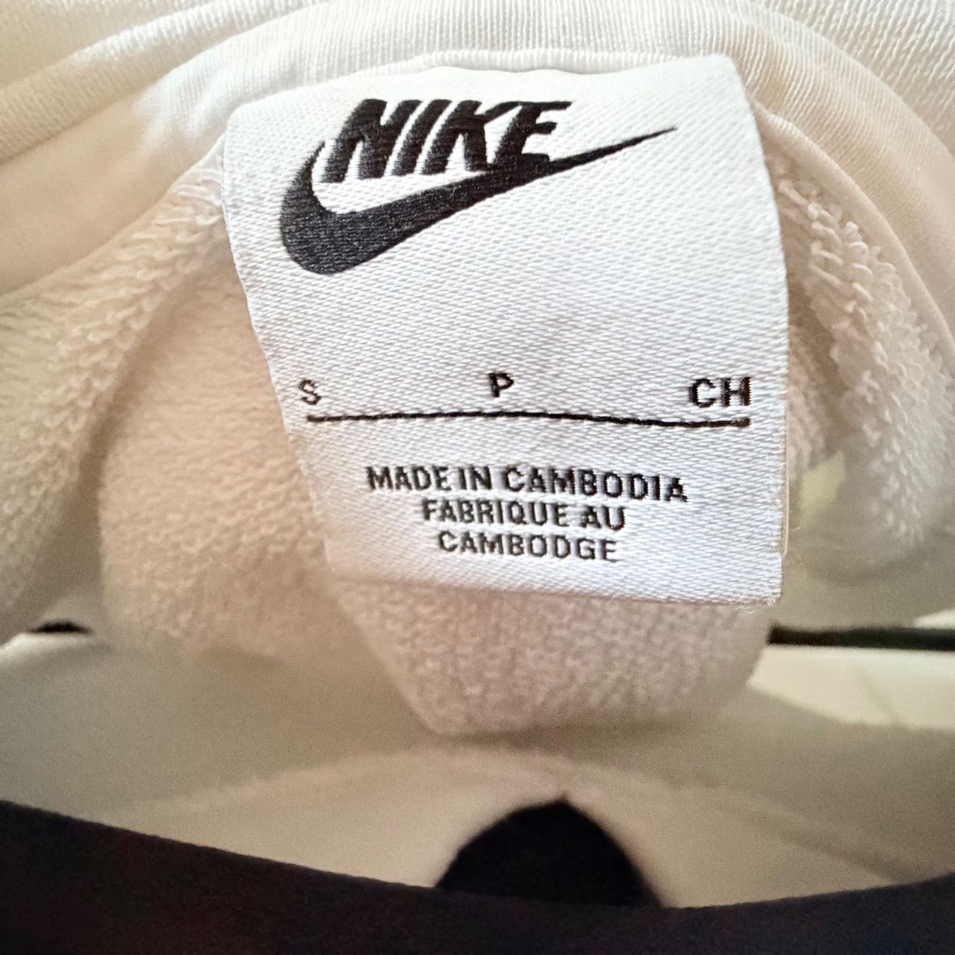 Nike Maglioni & Felpe: Kapuzenpullover - Marke: Nike - Grösse: S – Usato da Würenlos venduto da JRP_71 1