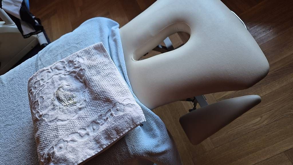 Sedie a sdraio: Massageliege  – Usato da Haslen AI venduto da Merida33 2