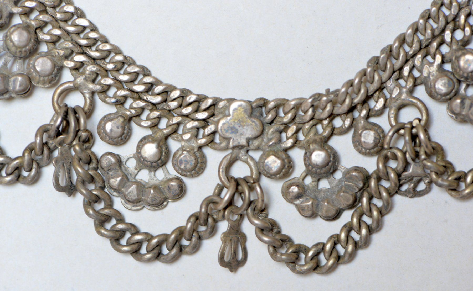 Catenine: Ancien collier en métal – Usato da Neuchâtel venduto da Neuchatel 6