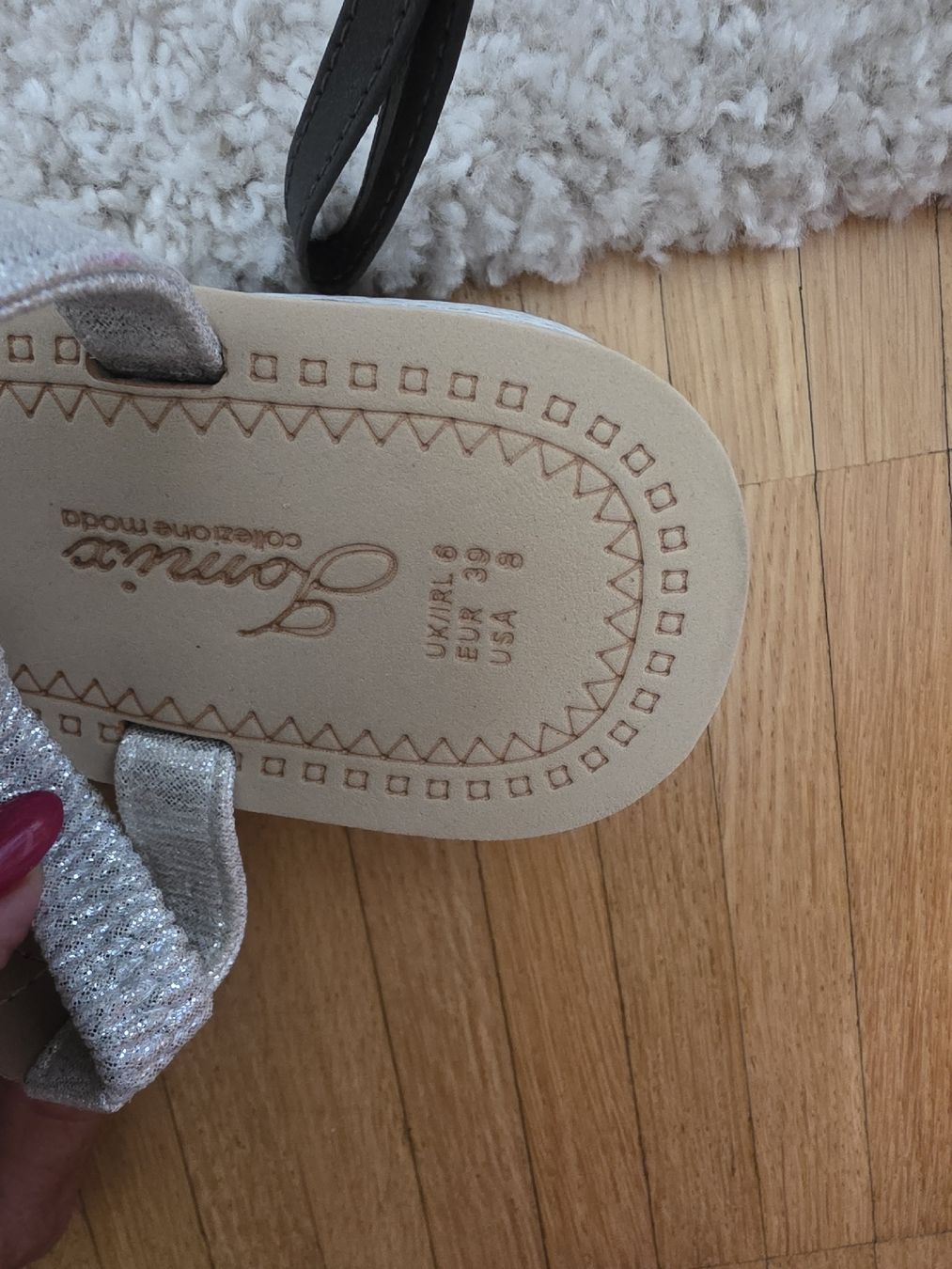 Damenschuhe: Sandale silber Grösse 39 Glitzer Schmucksteine  – Gebraucht aus Laufenburg von may_r2st 6