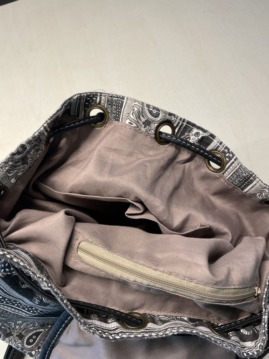 Zaini: Stylischer Ethno Rucksack – Usato da Neuenkirch venduto da balani 4
