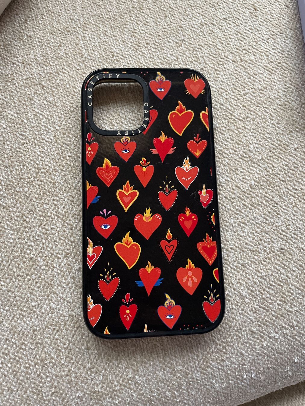 Covers & Schutzfolien: IPhone 12 Hülle – Gebraucht aus Basel von viv_vk85