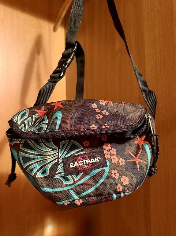 Zaini: Marsupio Eastpak – Usato da Pregassona venduto da mar_2jjh