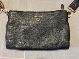 Prada Handtasche mit Garantie Karte