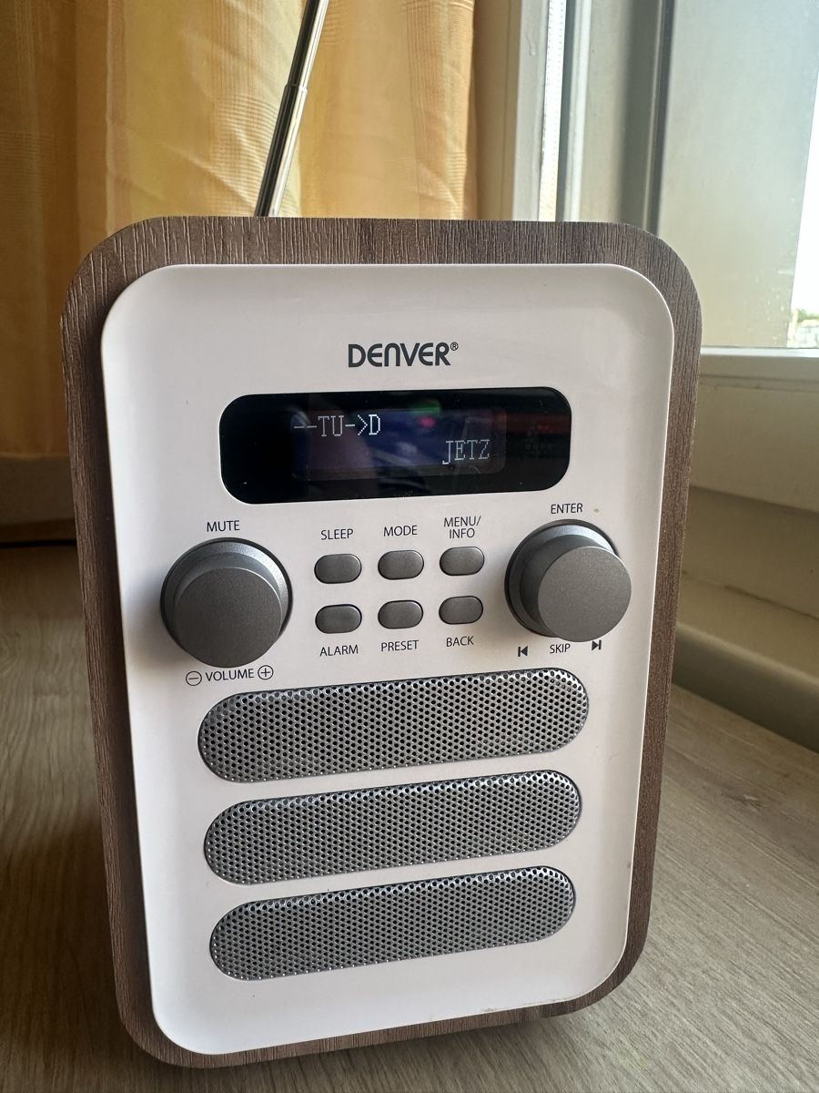Radio: Denver DAB-48WHITE DAB+/FM Radio mit Bluetooth – Usato da Endingen venduto da kri_9zh8 1