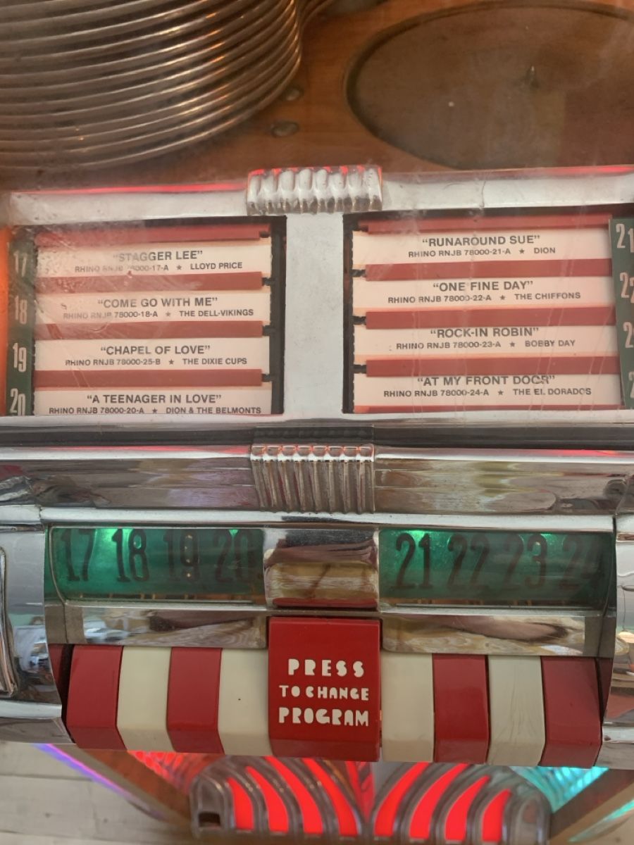 Wurlitzer Jukebox: Wurlitzer mit Shellack Platten – Usato da Murgenthal venduto da Padoni60 1