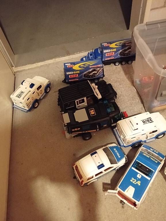 Giocattoli: Polizeiauto mit Figuren – Usato da Olten venduto da MaggyB01