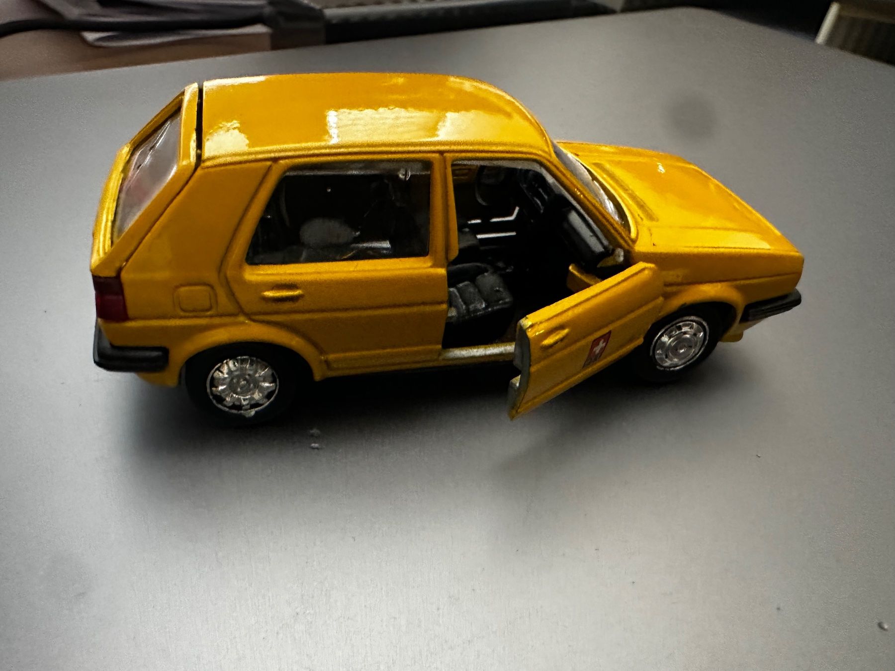 Modellini d'auto: Schabak 1/43 Scale Golf Diecast 1002 – Usato da Sennwald venduto da HARO-Import 4