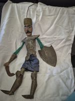 Marionnette ancienne chevalier en bois et métal 1950-1980