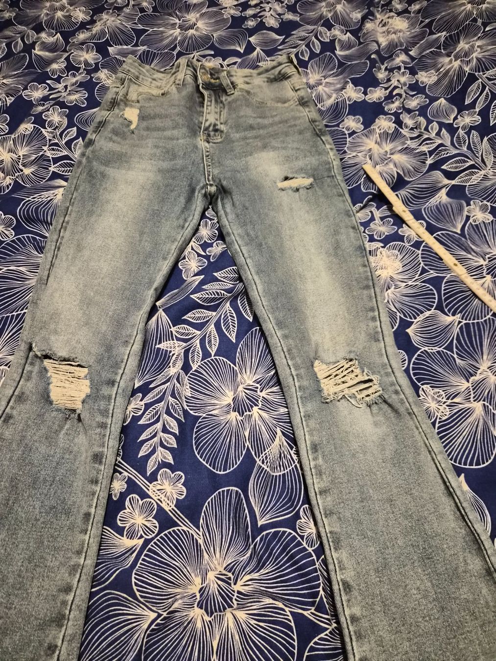 Shein Jeans: Jeanshose Shein  gr xs nr 22 – Nuovo (secondo la descrizione) da Dietikon venduto da Eleda 1