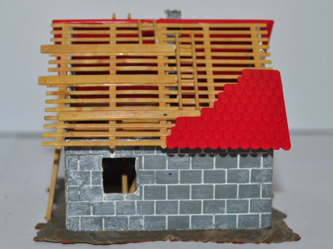 Faller Modelleisenbahnen: Faller Haus im Bau (PDB134) – Gebraucht aus Aarwangen von Bahnsupport 3