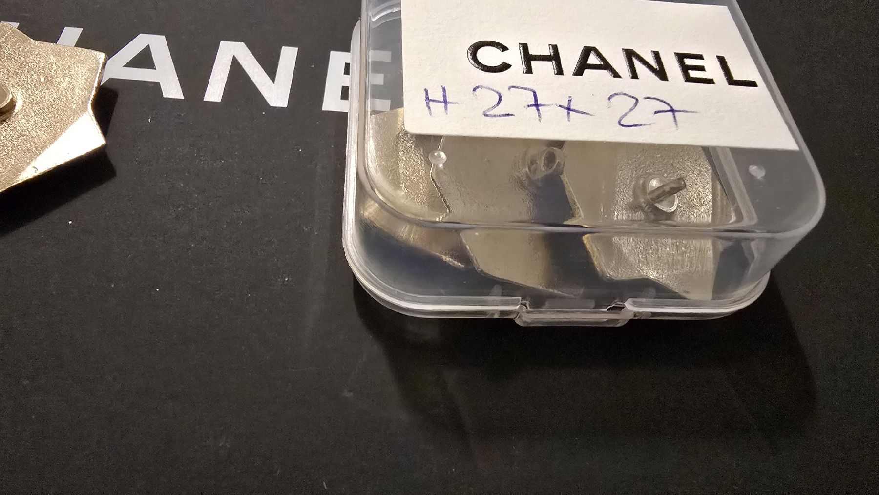 Knöpfe: Original Chanel Knöpfe 1 Stück – Neu (gemäss Beschreibung) aus wallisellen von funkelsternchen5 1
