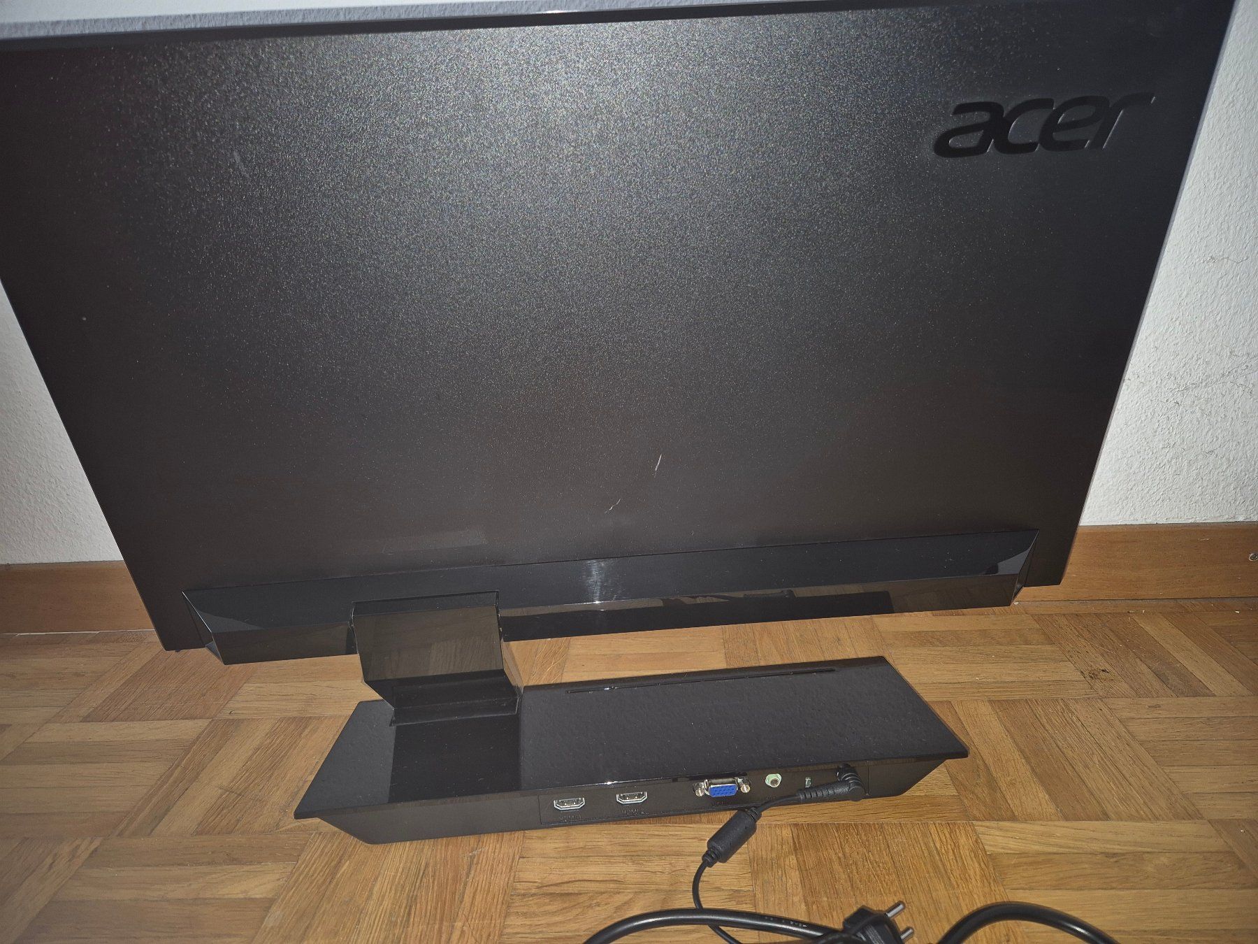 Monitore: **4x Monitore für einen Preis (23+24") – Gebraucht aus Uster von Leoporello 5
