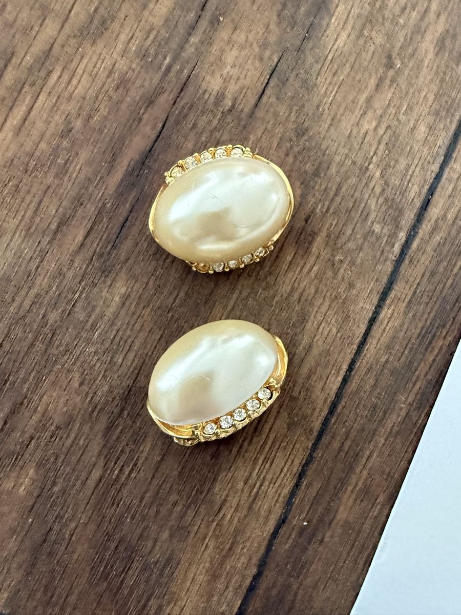 Ohrringe & -stecker: Ohrklips  Modeschmuck  – Gebraucht aus Pfeffikon LU von pepino17